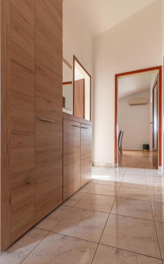 Modern Apartment Sara-Near The Beach Privlaka (Zadar) Exterior foto