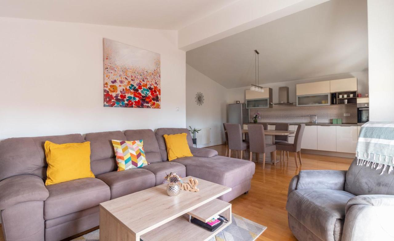 Modern Apartment Sara-Near The Beach Privlaka (Zadar) Exterior foto